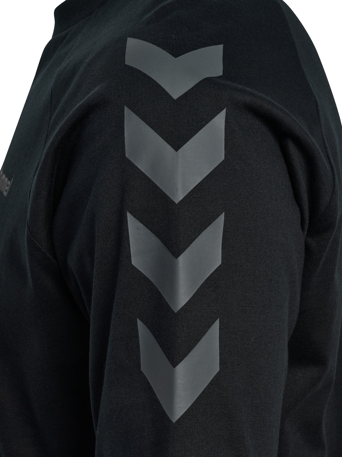 2001-BLACK