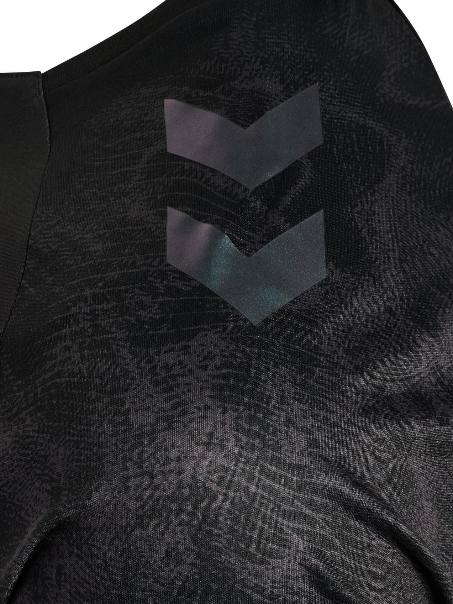 2001-BLACK