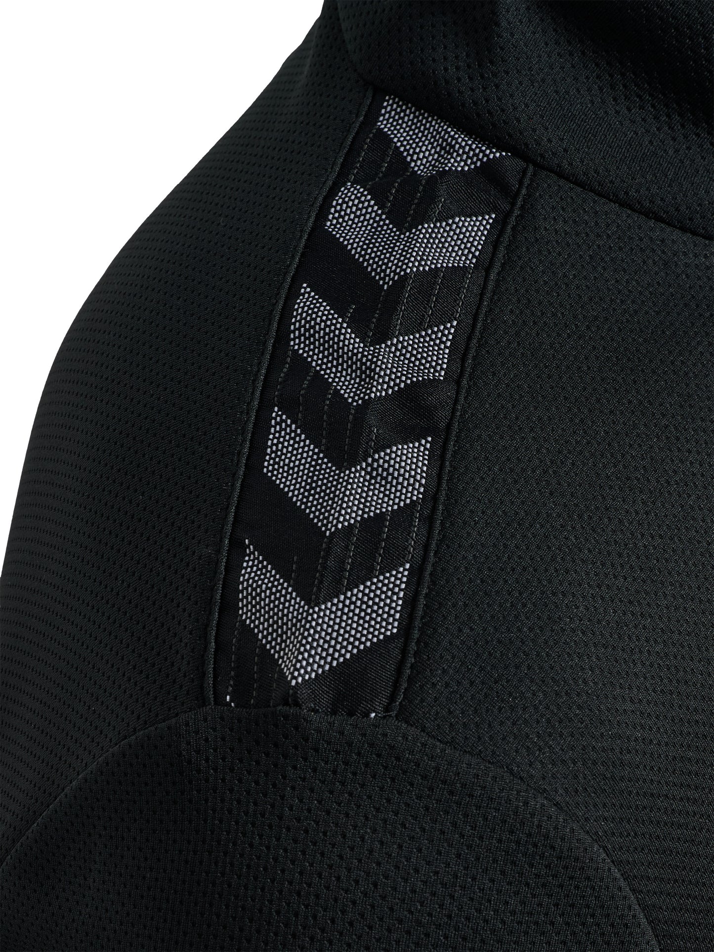 2001-BLACK