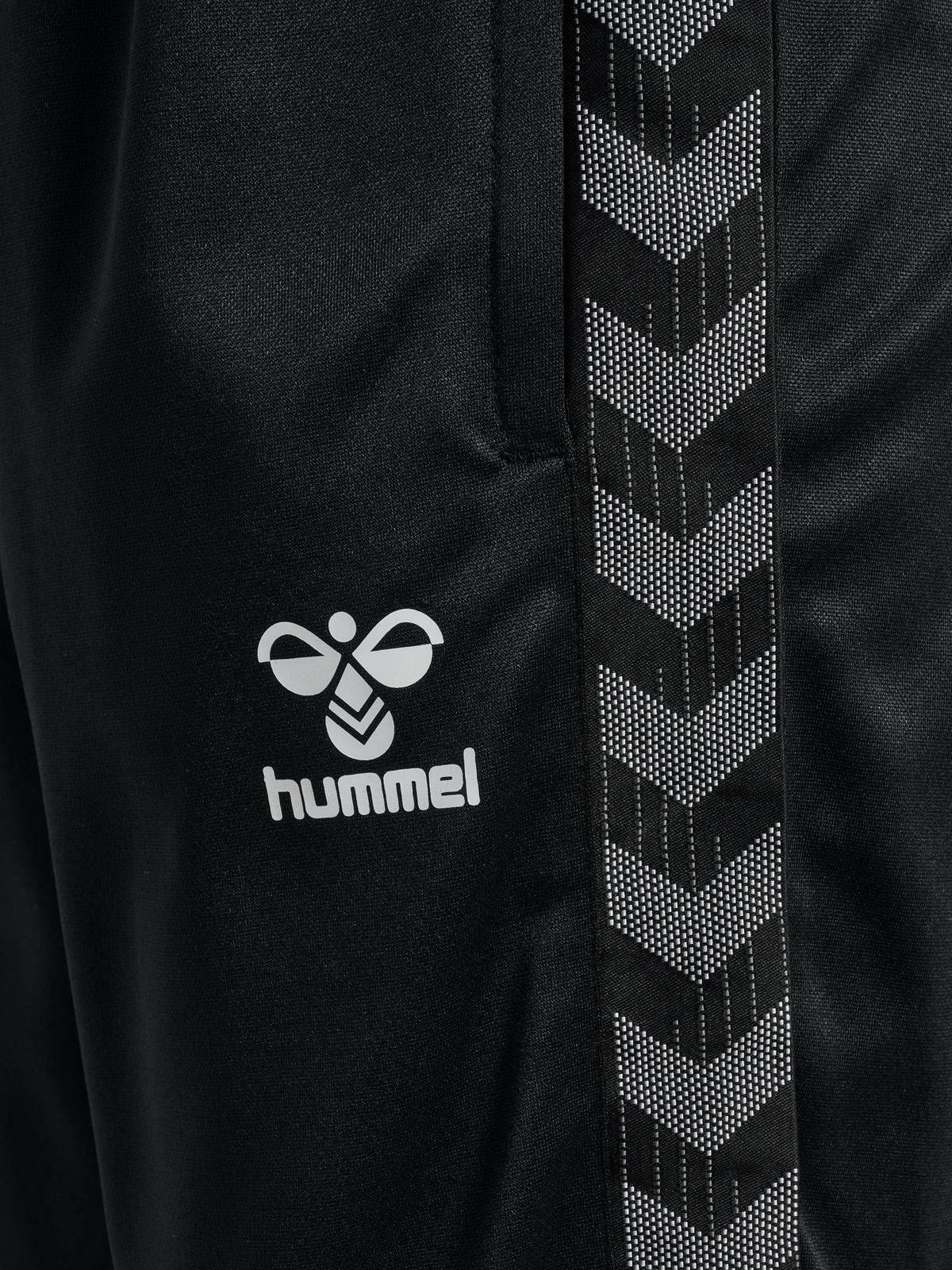 2001-BLACK