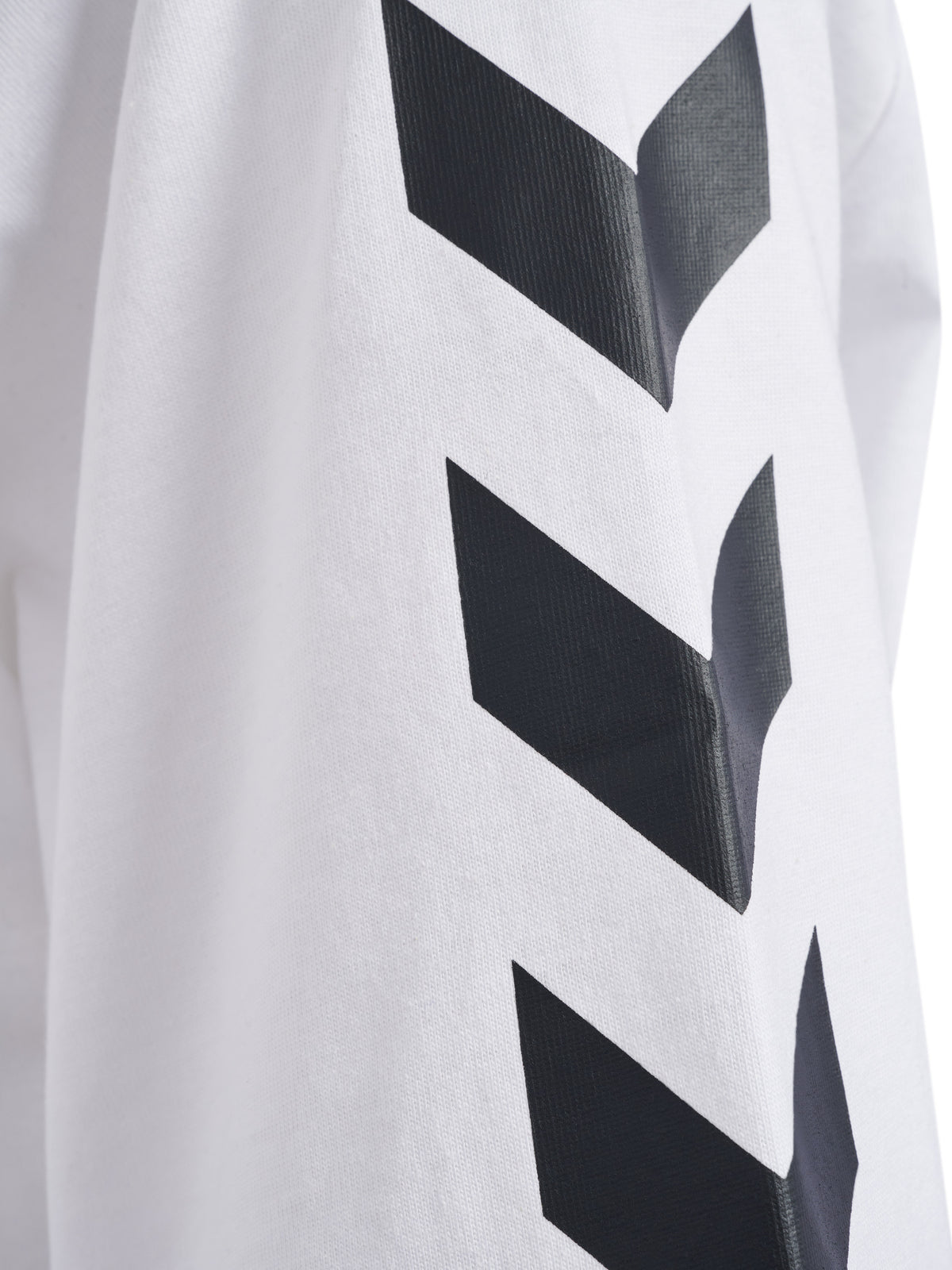 hmlKEEPER CHEVRON W T-SHIRT S/S – WHITE