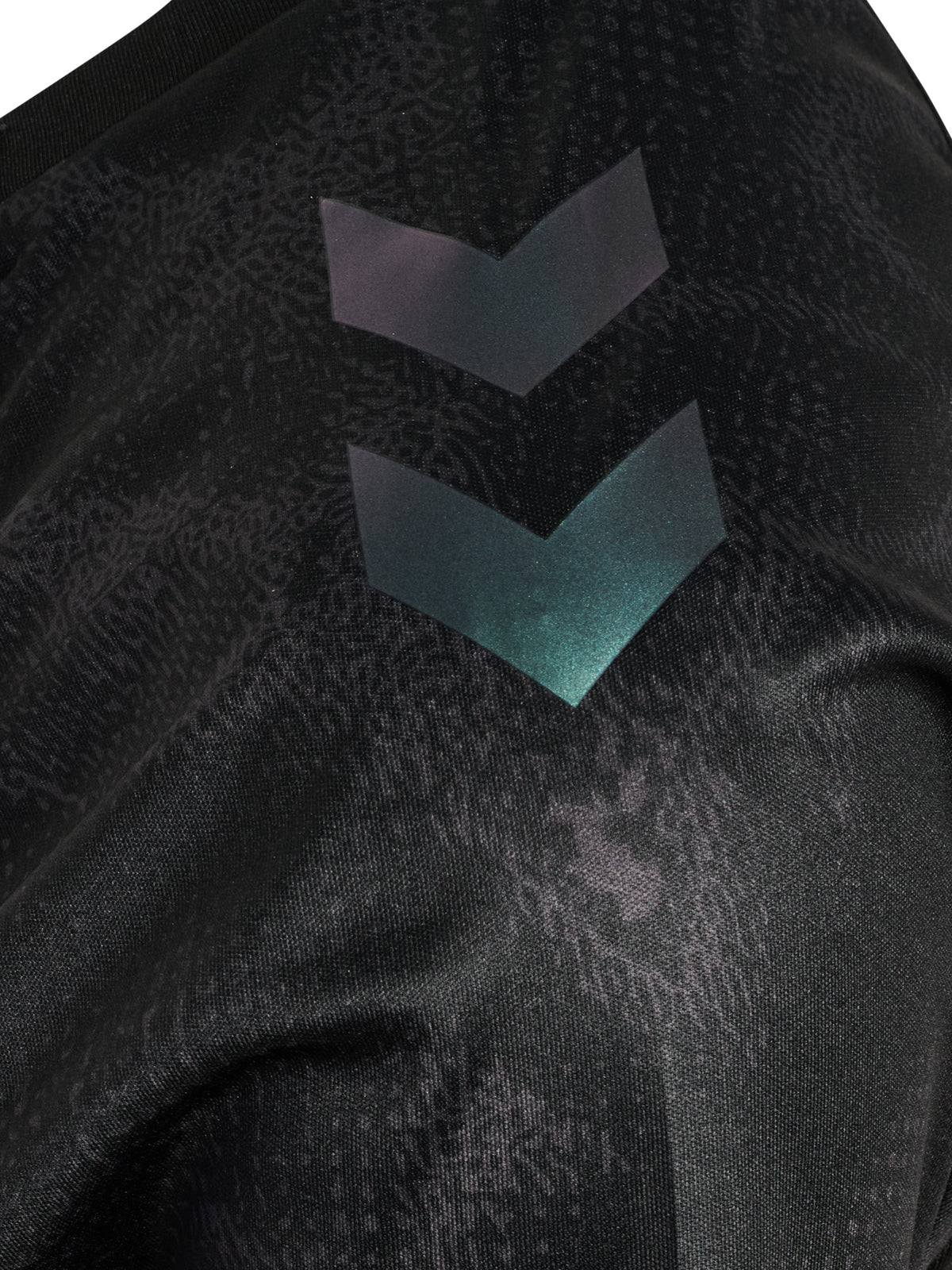 2001-BLACK
